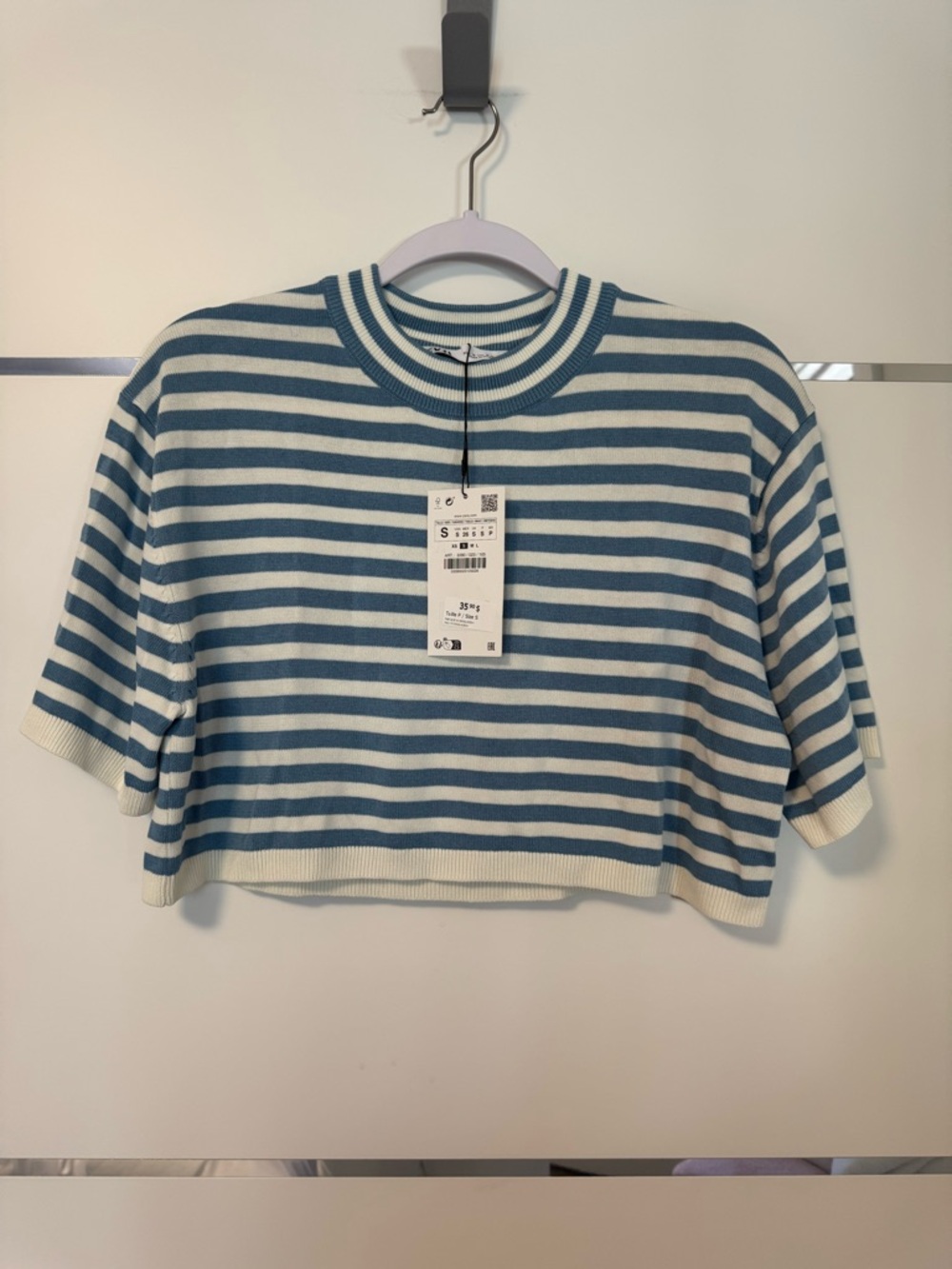 Zara Blue and White Striped Cropped Knit Top